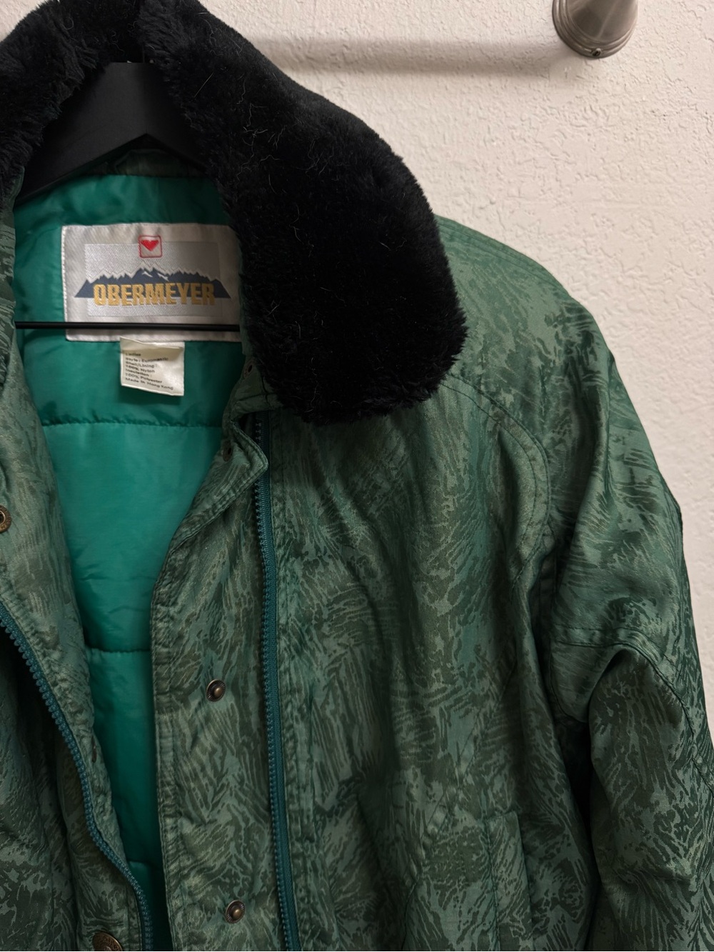 Obermeyer vintage Forest Green Bomber Jacket with Black Faux Fur Collar - Picture 2 of 9